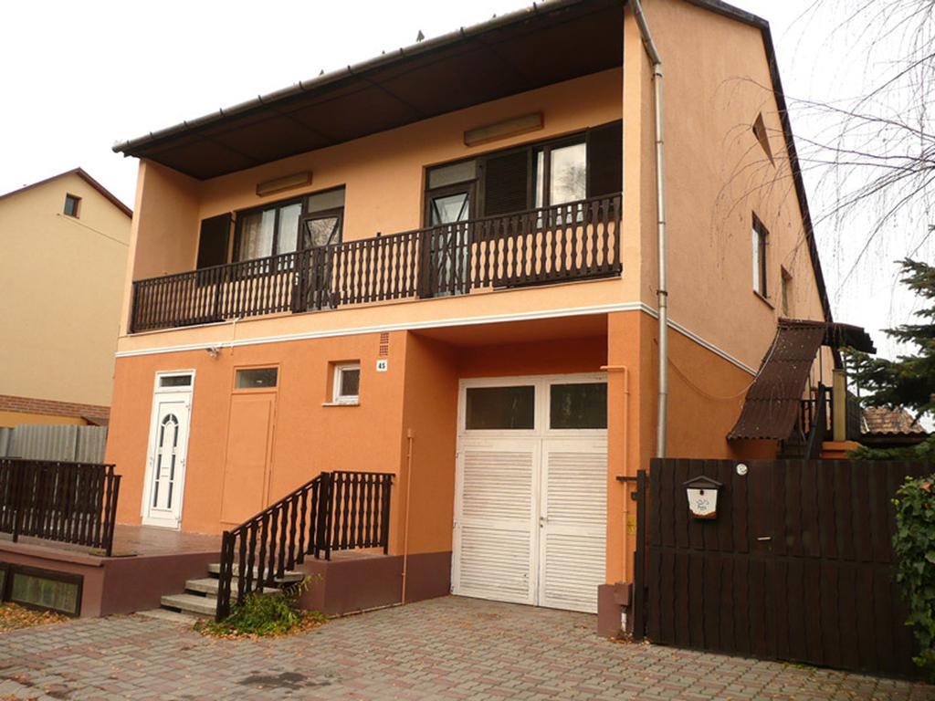 Orchidea Apartman Tata Extérieur photo